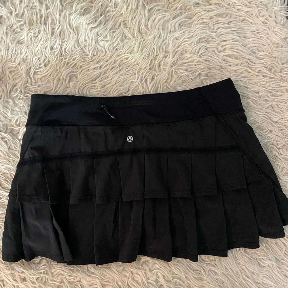 pleated lululemon tiered tennis skirt
